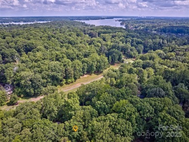 WELCOME TO THE GREAT NEIGHBORHOOD OF RIVER HILLS AND RANCH on River Hills Country Club in South Carolina - for sale on GolfHomes.com, golf home, golf lot