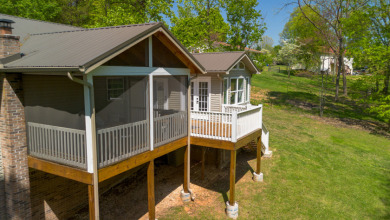 BEAUTIFULLY REMODELED 12 room home on Patriot Hills Golf Club in Tennessee - for sale on GolfHomes.com, golf home, golf lot