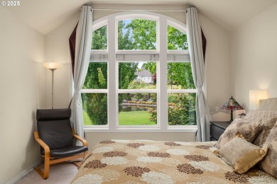 This updated townhome is ideally situated in a premium location on Claremont Golf Club in Oregon - for sale on GolfHomes.com, golf home, golf lot