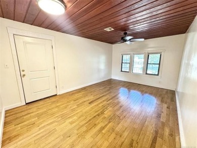 Welcome to lake life in Taylor Ferry! This super quiet on Sequoyah State Park Golf Course in Oklahoma - for sale on GolfHomes.com, golf home, golf lot