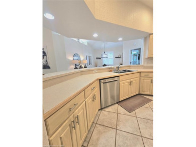 CHECK ME OUT! I'M BEAUTIFUL AND I'VE GOT A POOL!! I'm located in on Country Club of Sebring in Florida - for sale on GolfHomes.com, golf home, golf lot