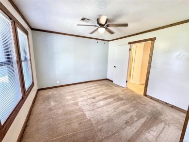 Welcome to lake life in Taylor Ferry! This super quiet on Sequoyah State Park Golf Course in Oklahoma - for sale on GolfHomes.com, golf home, golf lot