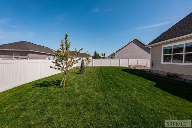 Welcome to this stunning home in the desirable Fairway Estates on Sage Lakes Municipal Golf Course in Idaho - for sale on GolfHomes.com, golf home, golf lot