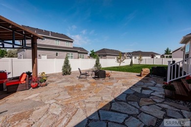 Welcome to this stunning home in the desirable Fairway Estates on Sage Lakes Municipal Golf Course in Idaho - for sale on GolfHomes.com, golf home, golf lot