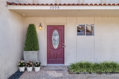 Waterfront Townhome on Lake Ray Hubbard! Pull your boat right up on Lakeside Village Golf Course in Texas - for sale on GolfHomes.com, golf home, golf lot