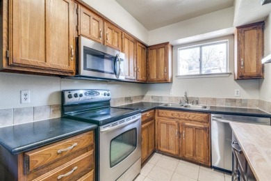 Waterfront Townhome on Lake Ray Hubbard! Pull your boat right up on Lakeside Village Golf Course in Texas - for sale on GolfHomes.com, golf home, golf lot