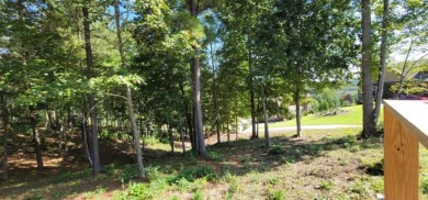 Welcome to 915 N Edgewater Trail-an exceptional homesite in the on Currahee Golf Club in Georgia - for sale on GolfHomes.com, golf home, golf lot