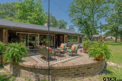 Don't miss your opportunity to own a fully updated 2420 square on Hide-A-Way Lake Golf Course in Texas - for sale on GolfHomes.com, golf home, golf lot