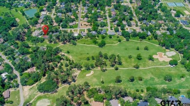 Don't miss your opportunity to own a fully updated 2420 square on Hide-A-Way Lake Golf Course in Texas - for sale on GolfHomes.com, golf home, golf lot