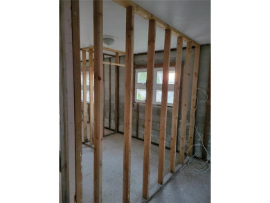 *CASH ONLY* Being sold as-is for land value, renovation or new on The Renaisssance Vinoy Golf Club in Florida - for sale on GolfHomes.com, golf home, golf lot