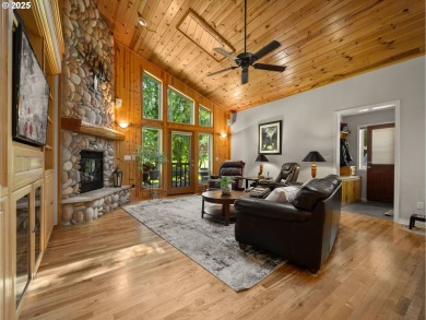 Welcome to your dream home! This gorgeous 3-bedroom, 3-bathroom on The Resort at the Mountain in Oregon - for sale on GolfHomes.com, golf home, golf lot