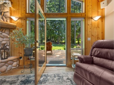 Welcome to your dream home! This gorgeous 3-bedroom, 3-bathroom on The Resort at the Mountain in Oregon - for sale on GolfHomes.com, golf home, golf lot