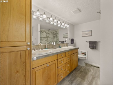 Welcome to your dream home! This gorgeous 3-bedroom, 3-bathroom on The Resort at the Mountain in Oregon - for sale on GolfHomes.com, golf home, golf lot