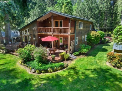 Welcome to your dream home! This gorgeous 3-bedroom, 3-bathroom on The Resort at the Mountain in Oregon - for sale on GolfHomes.com, golf home, golf lot