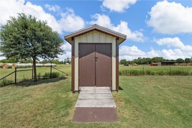 Discover the perfect blend of peaceful rural living and modern on Gatesville Country Club in Texas - for sale on GolfHomes.com, golf home, golf lot