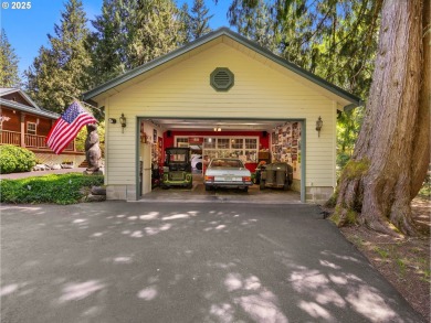 Welcome to your dream home! This gorgeous 3-bedroom, 3-bathroom on The Resort at the Mountain in Oregon - for sale on GolfHomes.com, golf home, golf lot