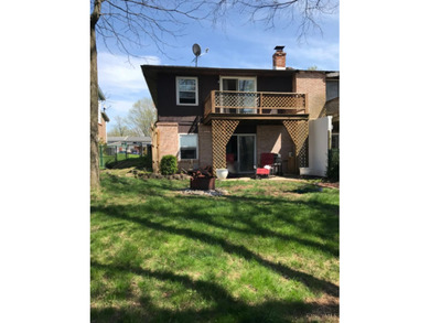 Welcome home to this updated 3-bedroom,2-full bath home with an on Franklin Golf Course, Inc. in Ohio - for sale on GolfHomes.com, golf home, golf lot