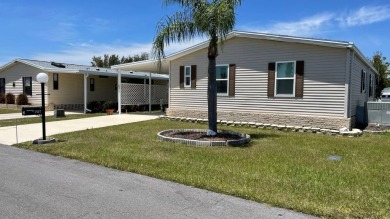 This 2 bedroom/2 bath home is 1204 sq ft. of living space, plus on Sabal Springs Golf and Racquet Club in Florida - for sale on GolfHomes.com, golf home, golf lot