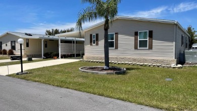 This 2 bedroom/2 bath home is 1204 sq ft. of living space, plus on Sabal Springs Golf and Racquet Club in Florida - for sale on GolfHomes.com, golf home, golf lot
