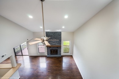 Very impressive townhome with a 2-story vaulted ceiling! on Willow Crest Golf Club in Illinois - for sale on GolfHomes.com, golf home, golf lot