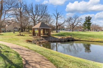 Welcome to easy, comfortable living in this darling Griffin Gate on Griffin Gate Golf Resort in Kentucky - for sale on GolfHomes.com, golf home, golf lot