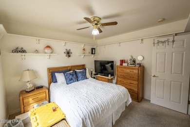 LOVELY 3-BED, 2-BATH HOME IN A GREAT SPOT!! This well-kept on Cerbat Cliffs Golf Course in Arizona - for sale on GolfHomes.com, golf home, golf lot
