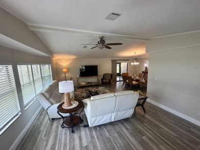 Lot Rent $1342.00    This well cared for 2 bedrooms, 2 bathrooms on Del Tura Golf and Country Club in Florida - for sale on GolfHomes.com, golf home, golf lot