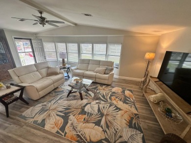 Lot Rent $1342.00    This well cared for 2 bedrooms, 2 bathrooms on Del Tura Golf and Country Club in Florida - for sale on GolfHomes.com, golf home, golf lot