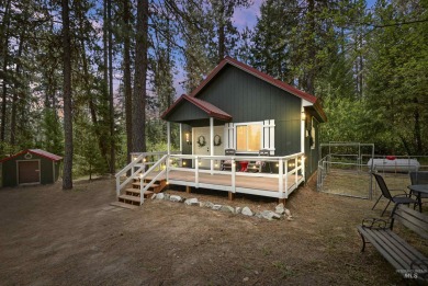Charming loft-style chalet on a huge corner lot in desirable on Terrace Lakes Golf Resort in Idaho - for sale on GolfHomes.com, golf home, golf lot