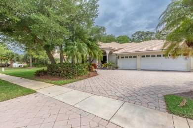 Beautifully redone home in demand area. Seven minute drive to on Binks Forest Golf Club in Florida - for sale on GolfHomes.com, golf home, golf lot