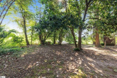 This condo is offered by Blair Miller with Wilson Associates on Holly Tree Country Club in South Carolina - for sale on GolfHomes.com, golf home, golf lot