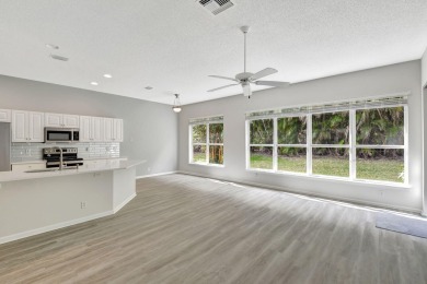 Move in ready 2 bedroom, bedroom 3 is  den/office 2 bath villa on Aberdeen Golf and Country Club in Florida - for sale on GolfHomes.com, golf home, golf lot