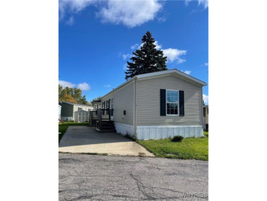 Welcome to this barely 6 year old manufactured home located in on Diamond Hawk Golf Course in New York - for sale on GolfHomes.com, golf home, golf lot