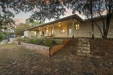 Welcome to this beautifully remodeled 3-bedroom, 2.5-bathroom on Blue Lake Golf Club in Texas - for sale on GolfHomes.com, golf home, golf lot