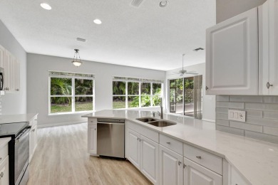 Move in ready 2 bedroom, bedroom 3 is  den/office 2 bath villa on Aberdeen Golf and Country Club in Florida - for sale on GolfHomes.com, golf home, golf lot