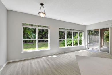 Move in ready 2 bedroom, bedroom 3 is  den/office 2 bath villa on Aberdeen Golf and Country Club in Florida - for sale on GolfHomes.com, golf home, golf lot