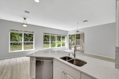 Move in ready 2 bedroom, bedroom 3 is  den/office 2 bath villa on Aberdeen Golf and Country Club in Florida - for sale on GolfHomes.com, golf home, golf lot