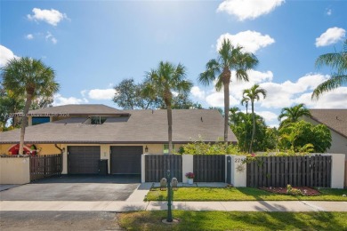 Find paradise in this elegantly updated, bright & airy 2bed on Delray Beach Golf Club in Florida - for sale on GolfHomes.com, golf home, golf lot