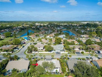 Find paradise in this elegantly updated, bright & airy 2bed on Delray Beach Golf Club in Florida - for sale on GolfHomes.com, golf home, golf lot