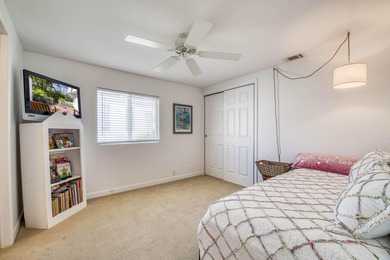 The most adorable place to call ''vacation home''! Walk in the on Jupiter Dunes Golf Course in Florida - for sale on GolfHomes.com, golf home, golf lot