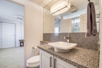 The most adorable place to call ''vacation home''! Walk in the on Jupiter Dunes Golf Course in Florida - for sale on GolfHomes.com, golf home, golf lot