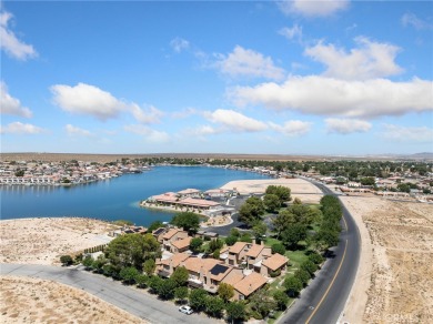3-bedroom 2.5-bathroom, 1206sf nestled next to the North Lake on Silver Lakes Golf Course in California - for sale on GolfHomes.com, golf home, golf lot
