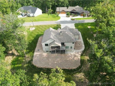 Price improvement! Infinity Homes, beautifully built home sits on Osage National Golf Club in Missouri - for sale on GolfHomes.com, golf home, golf lot