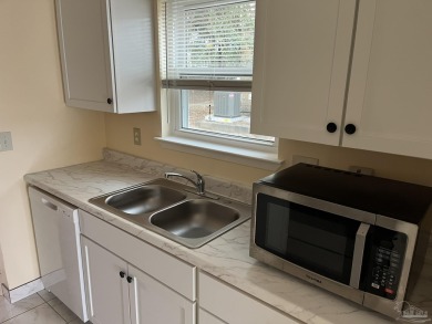 Fantastic Single-Story Triplex in Gulf Breeze! All three units on Tiger Point Golf and Country Club in Florida - for sale on GolfHomes.com, golf home, golf lot