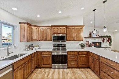 Fully remodeled + multi-generational living in Bloomington! This on Bloomington Country Club in Utah - for sale on GolfHomes.com, golf home, golf lot