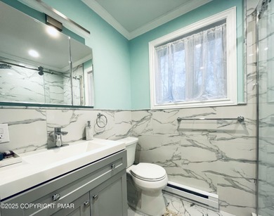 SHORT-TERM RENTALS FRIENDLY! FULLY FURNISHED! MOVE-IN READY! on Pocono Farms Country Club in Pennsylvania - for sale on GolfHomes.com, golf home, golf lot