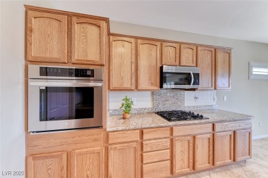 Well-appointed Jackson model located in a quiet cul-de-sac with on Revere Golf Club in Nevada - for sale on GolfHomes.com, golf home, golf lot