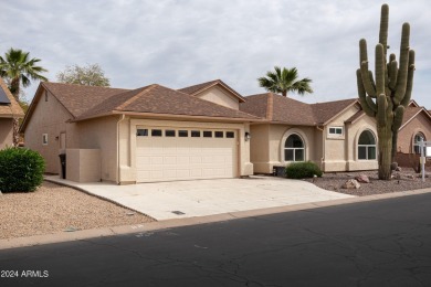 Granada-extended floorplan (1,753 sq ft) with split bedrooms and on SunBird Golf Club in Arizona - for sale on GolfHomes.com, golf home, golf lot