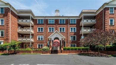 Nestled on the third floor of the desirable Saratoga Condos on Creve Coeur Golf Course in Missouri - for sale on GolfHomes.com, golf home, golf lot