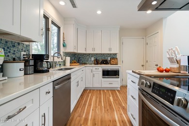 MUST SEE - 2 bedroom, 2.5 bath home located in the desirable on North Shore Country Club in North Carolina - for sale on GolfHomes.com, golf home, golf lot